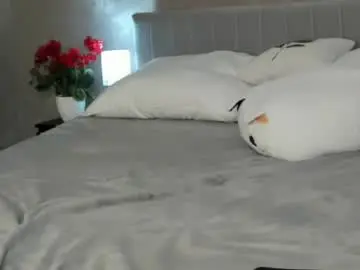 Charm_phoebe  live sex cam