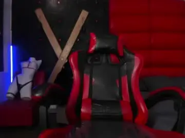 Dapneowen  live sex cam