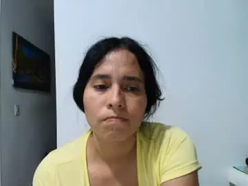 Linsay10  live sex cam