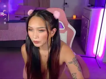 Lucydelrey57  live sex cam