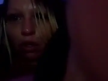 Meowzers777  live sex cam