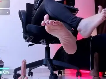 Misskathyfox  live sex cam