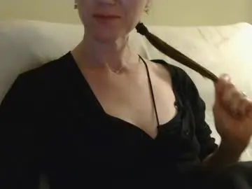 Modesta1413  live sex cam