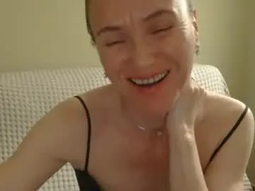 Modesta1413  live sex cam