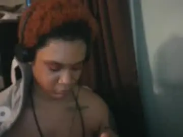 Nickythehawtie  live sex cam