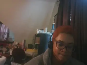 Nickythehawtie  live sex cam