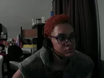 Nickythehawtie  live sex cam