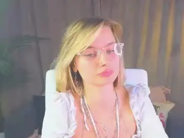 Noramoreau  live sex cam