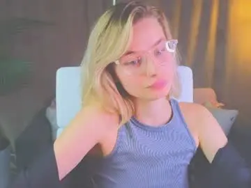 Noramoreau  live sex cam