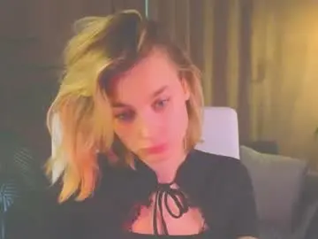 Noramoreau  live sex cam