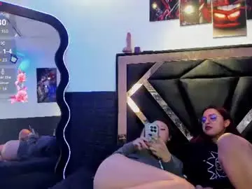 Queen_jen  live sex cam