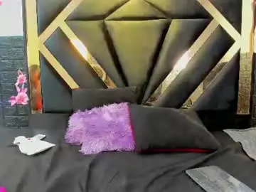 Queen_jen  live sex cam