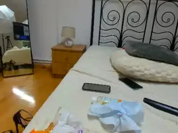 Roxytattoo  live sex cam