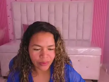Sharaa_s  live sex cam
