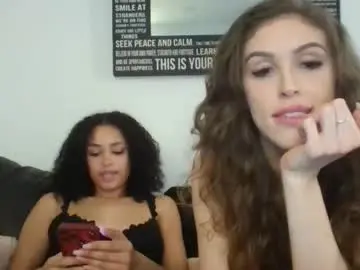 Twogirlslove  live sex cam