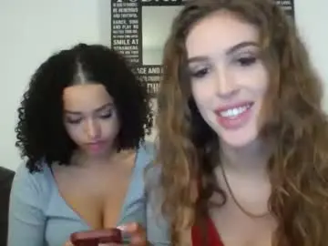 Twogirlslove  live sex cam