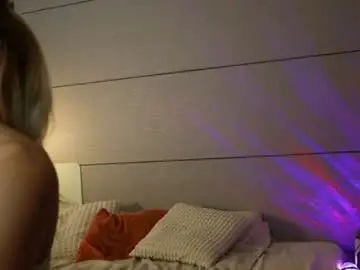 Emma__cutiee  live sex cam