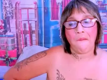 Indianroxy27  live sex cam