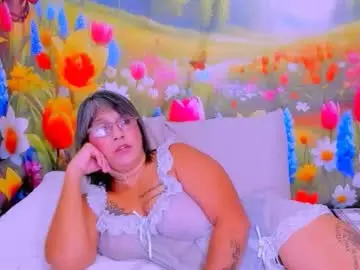 Indianroxy27  live sex cam