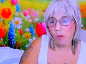 Indianroxy27  live sex cam