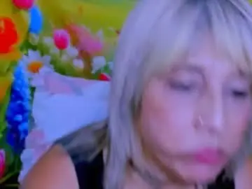 Indianroxy27  live sex cam