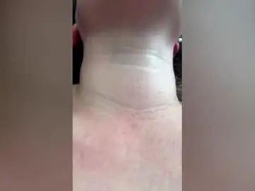 Itgonnalickitself  live sex cam