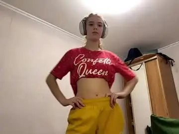 Lateshastarnaud  live sex cam