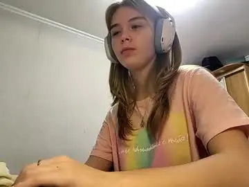 Lateshastarnaud  live sex cam