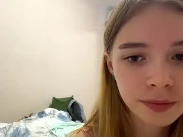Lateshastarnaud  live sex cam