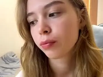 Lateshastarnaud  live sex cam