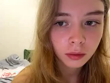 Lateshastarnaud  live sex cam