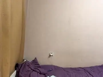 Lateshastarnaud  live sex cam