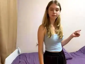 Lateshastarnaud  live sex cam
