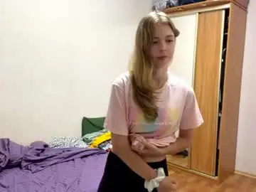 Lateshastarnaud  live sex cam