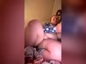 Lilbitoffunforyou  live sex cam