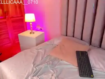 Little_angelica18  live sex cam