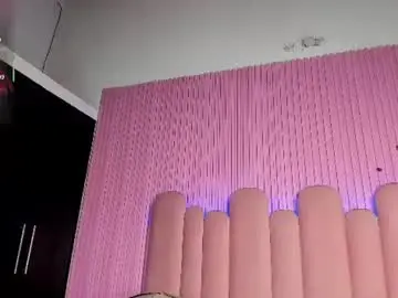 Lucianablake  live sex cam