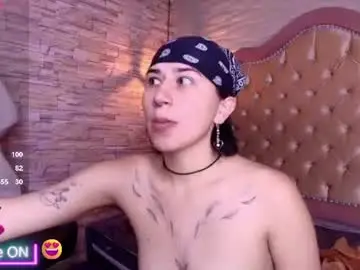 Narastorn  live sex cam