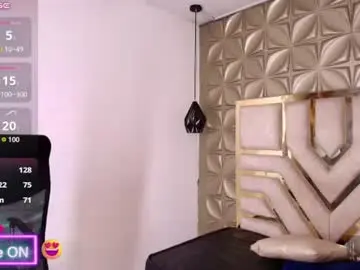 Narastorn  live sex cam