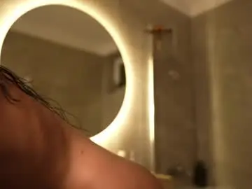 Thehoneyx  live sex cam