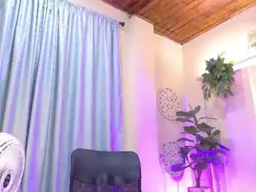 Chloerossee  live sex cam