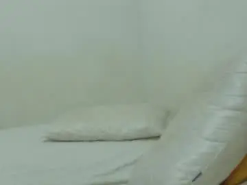 Cinammongold  live sex cam