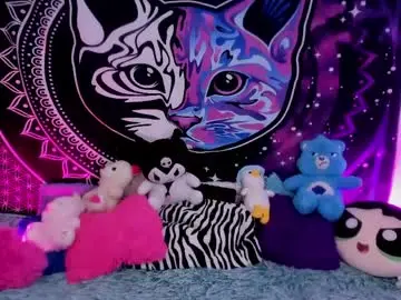 Daryimiau  live sex cam