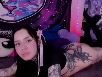 Daryimiau  live sex cam
