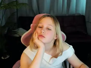 Fallenlane  live sex cam