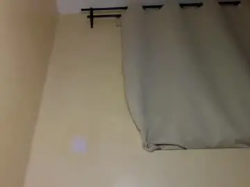 Kitty_cattie  live sex cam