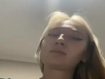 Lilit_xoxo  live sex cam