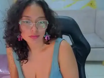 Lucy__s  live sex cam