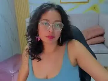 Lucy__s  live sex cam