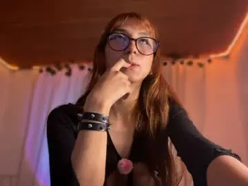 Naomi_gyal  live sex cam